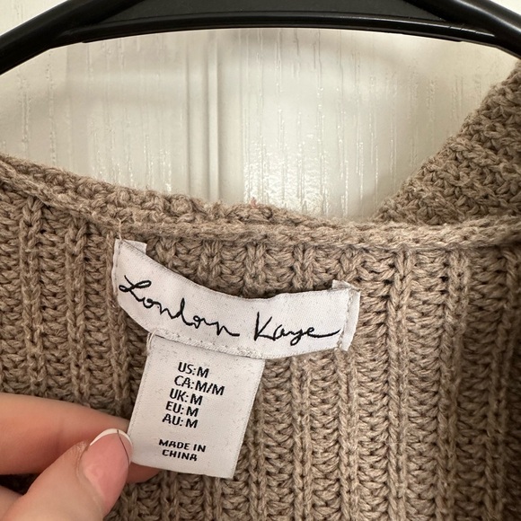 Brown Long Sleeve Cardigan with Pockets and Hood - Picture 3 of 3